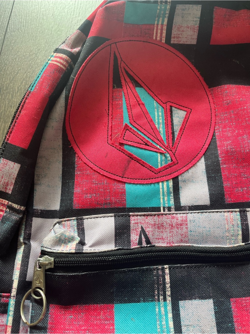Volcom Plaid Backpack - Picture 3 of 10